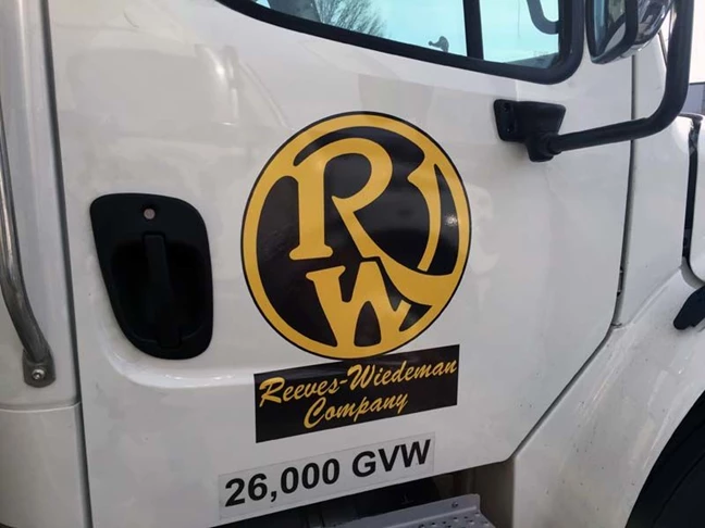 Vehicle Graphic for Reeves-Wiedeman Truck in Kansas City, MO
