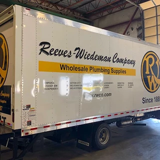 Box Truck Graphics for Reeves Wiedeman in Lenexa, Kansas