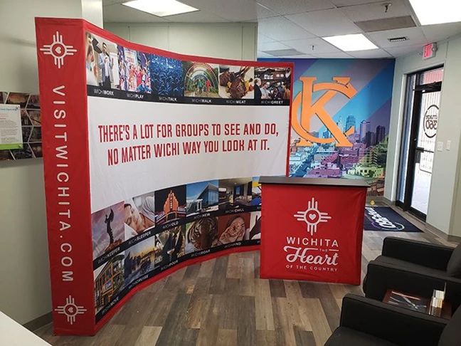 Tradeshow Curved Fabric Backdrop and Counter for JNA Advertising in Kansas City, Missouri